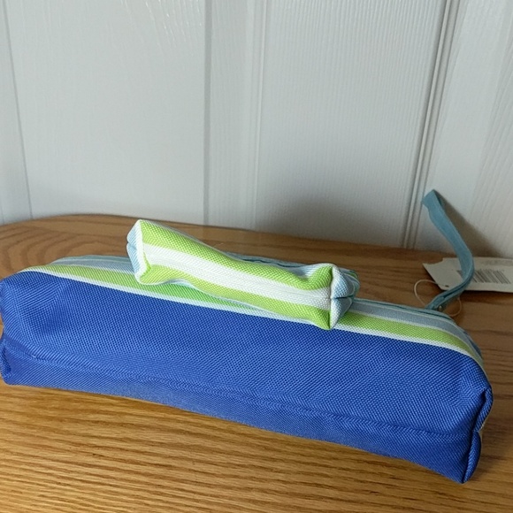 Two Hallmark cosmetic bags - Picture 4 of 6